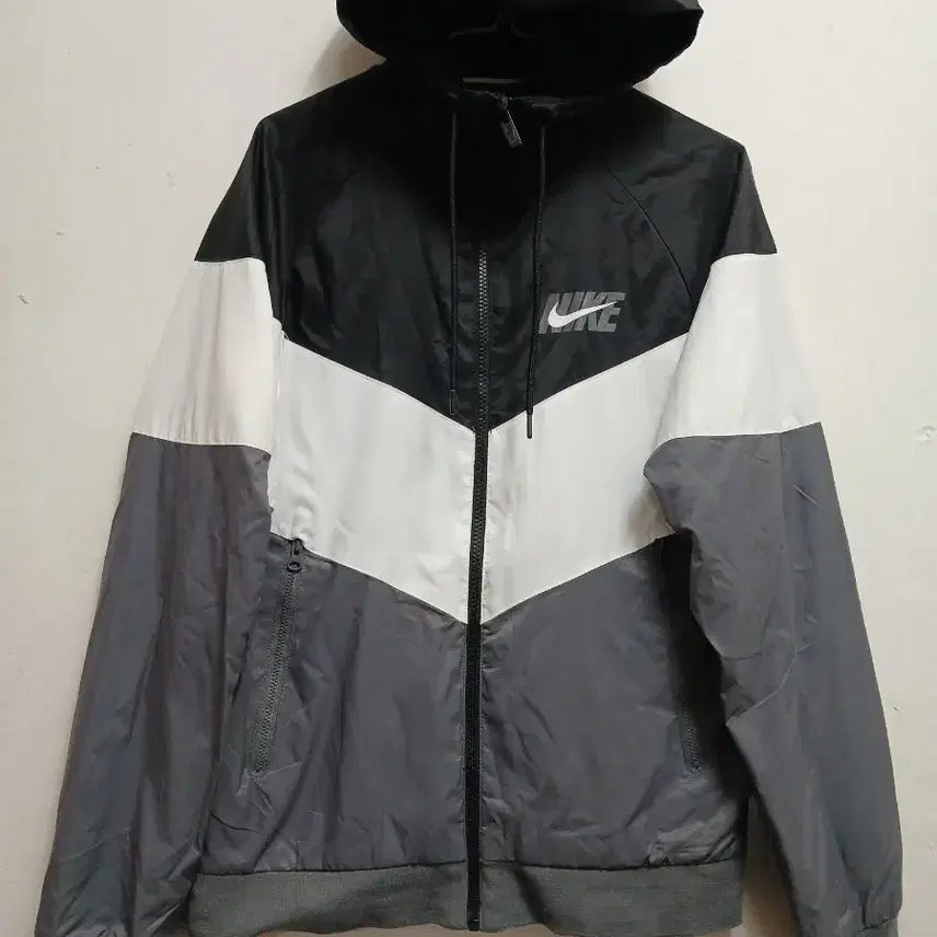 [BUNJANG] Nike Windrunner Jacket (Unisex) Size S / 나이키 윈드러너 바람막이 자켓 남성 여성공용 사이즈 S 90