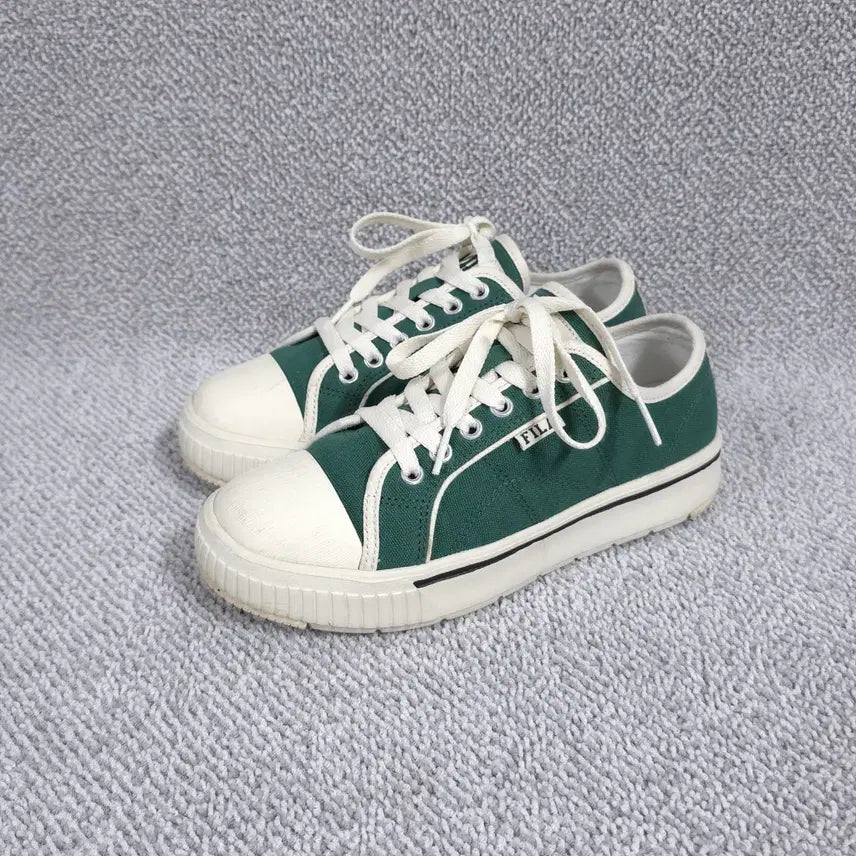 [BUNJANG] Fila Courtlight Green Sneakers (220) / 휠라 [2023] 여성 키높이 코트라이트 그린 스니커즈 운동화 신발 220