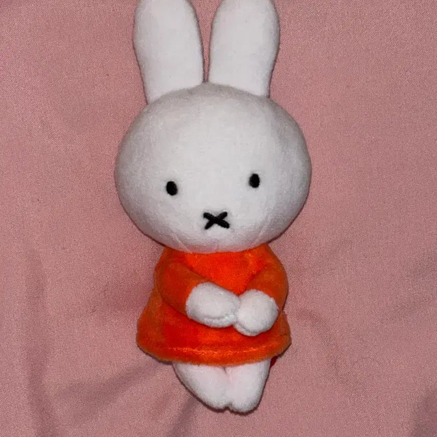 [BUNJANG] Miffy Sitting Plush Mascot Orange / 앉아있는 미피 인형 마스코트 오렌지