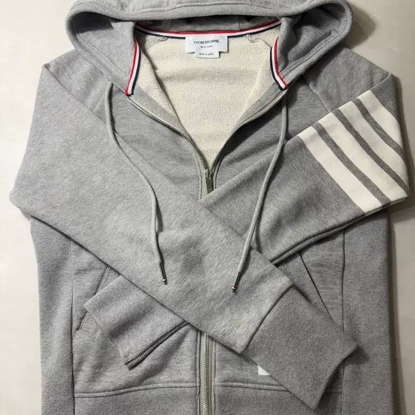 [BUNJANG] Thom Browne Grey Hooded Zip-Up Jacket / 톰브라운 후드집업 그레이