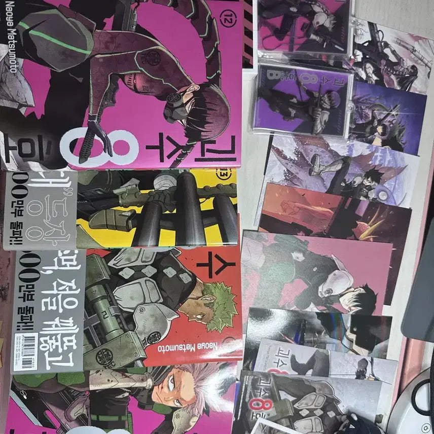 [BUNJANG] Kaiju No. 8 Manga + Bonus Goods + Plush Toy Set / 괴수 8호 만화책+특전+인형 팝니다