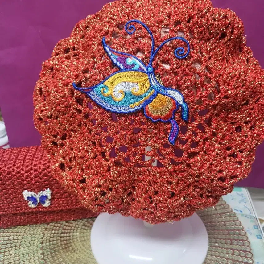 [BUNJANG] Red Butterfly Embroidered Knit Bucket Hat / 빨강 나비 문양 니트 모자