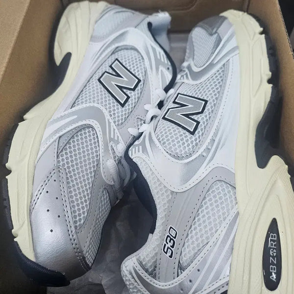 [BUNJANG] New Balance MR530TA Silver Cream Sneakers (Size 270) / MR530TA 270사이즈