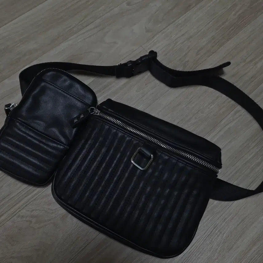 [BUNJANG] Zara Waist Bag / 자라 웨이스트백 힙색