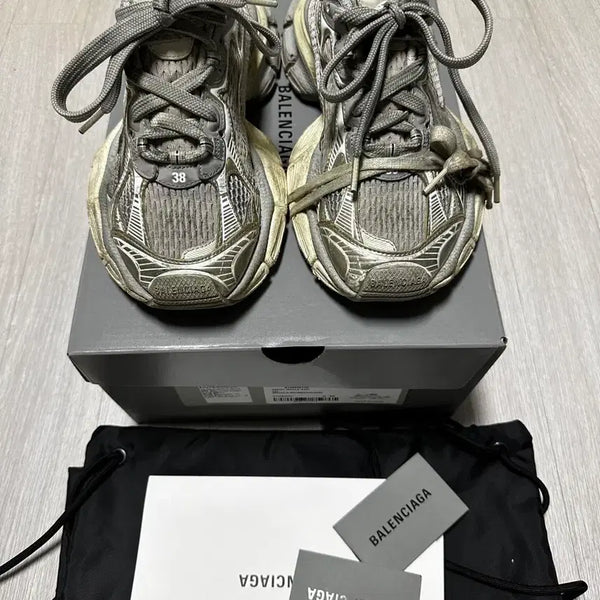 [BUNJANG] Balenciaga 3XL Eggshell Sneakers / 발렌시아가 3XL 에그쉘 38