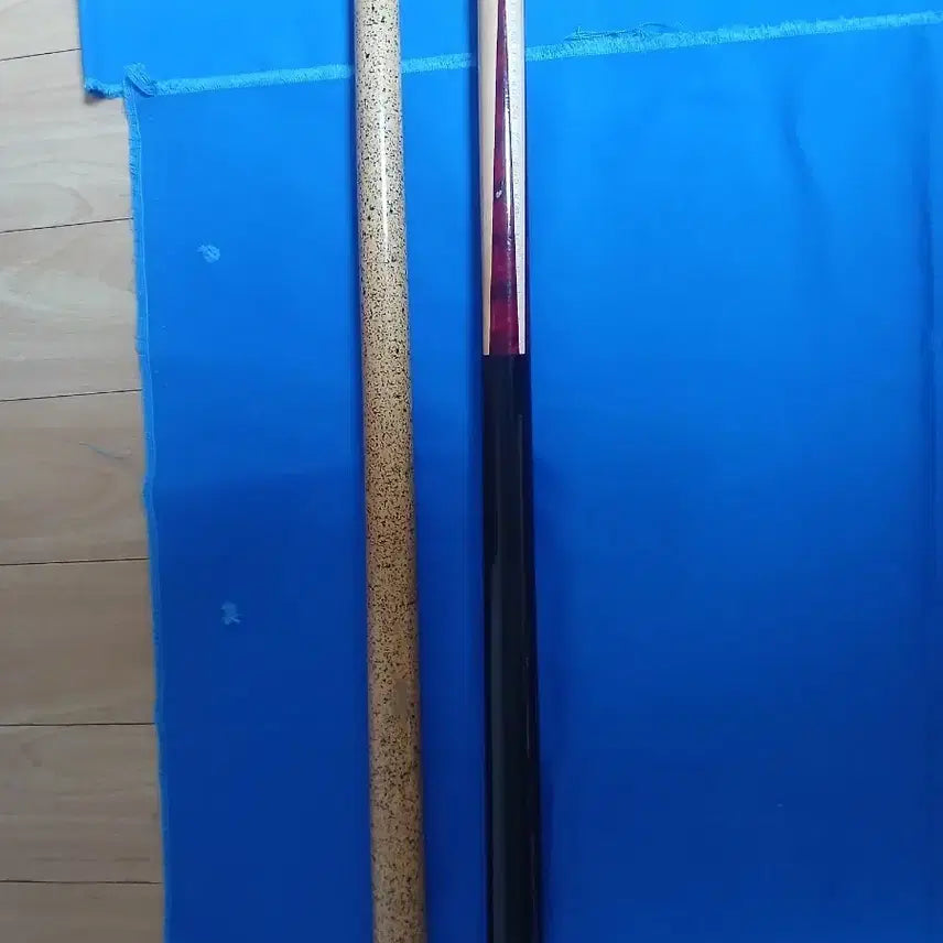 [BUNJANG] Aramith 3-Cushion Billiard Balls & 2 Cues / (아라미스) 3구 당구공 과 큐2자루