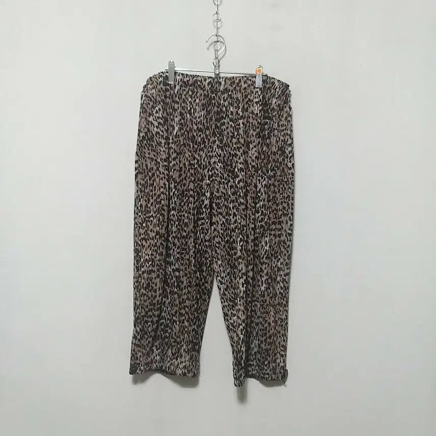 [BUNJANG] Leopard Print Pleated Pants / 바40 플리츠바지