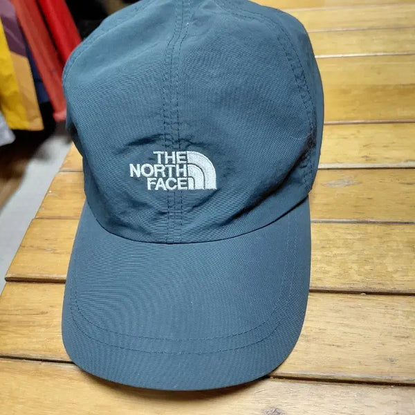 [BUNJANG] The North Face Ball Cap Dark Gray Size M / 노스페이스 볼캡 짙은 회색 사이즈M