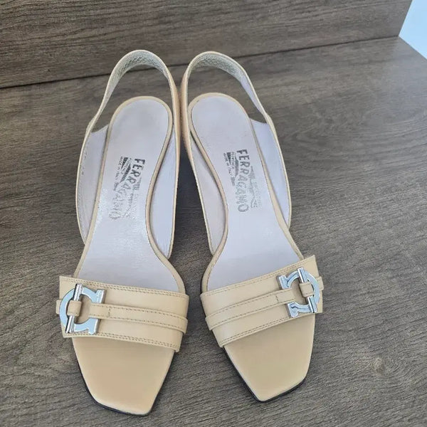 [BUNJANG] Salvatore Ferragamo Gancini Slingback Heels Beige / 페라가모 간치니 슬링백 구두 베이지 8 1/2