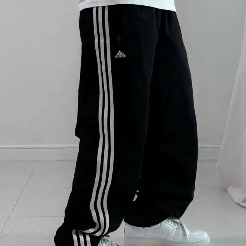 [BUNJANG] Adidas 3-Stripes Wide Training Pants Black / 아디다스 삼선 트레이닝 팬츠 블랙
