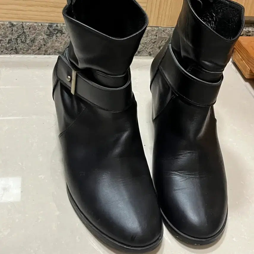 [BUNJANG] Women's Leather Ankle Boots (250mm) / 여성 레더 앵클부츠 250