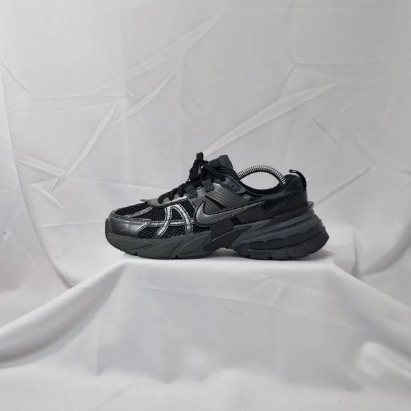 [BUNJANG] Nike V2K Run Sneakers Black Anthracite / 빈티지하서 230 나이키 V2K 런 블랙 앤트러사이트 스니커즈