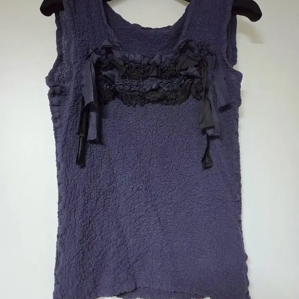 [BUNJANG] Me Issey Miyake Curly Flower Sleeveless Top / 미 이세이미야케 me ISSEY MIYAKE 컬리 플라워 슬리브리스 탑 (F)