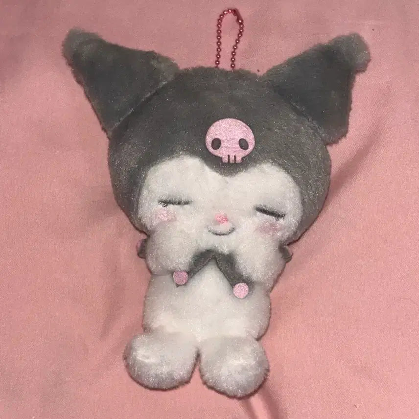 [BUNJANG] Kuromi Mascot Plush / 부끄부끄 쿠로미 마스코트 인형