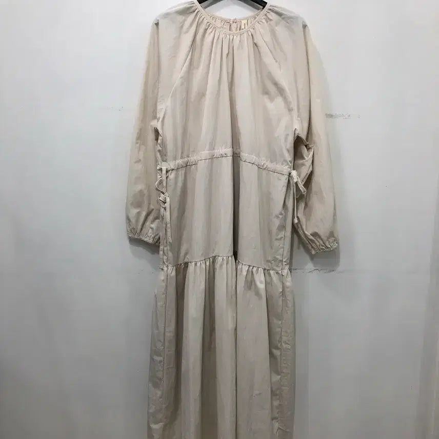 [BUNJANG] Tiered Long Dress Beige / 캉캉 롱 원피스 베이지