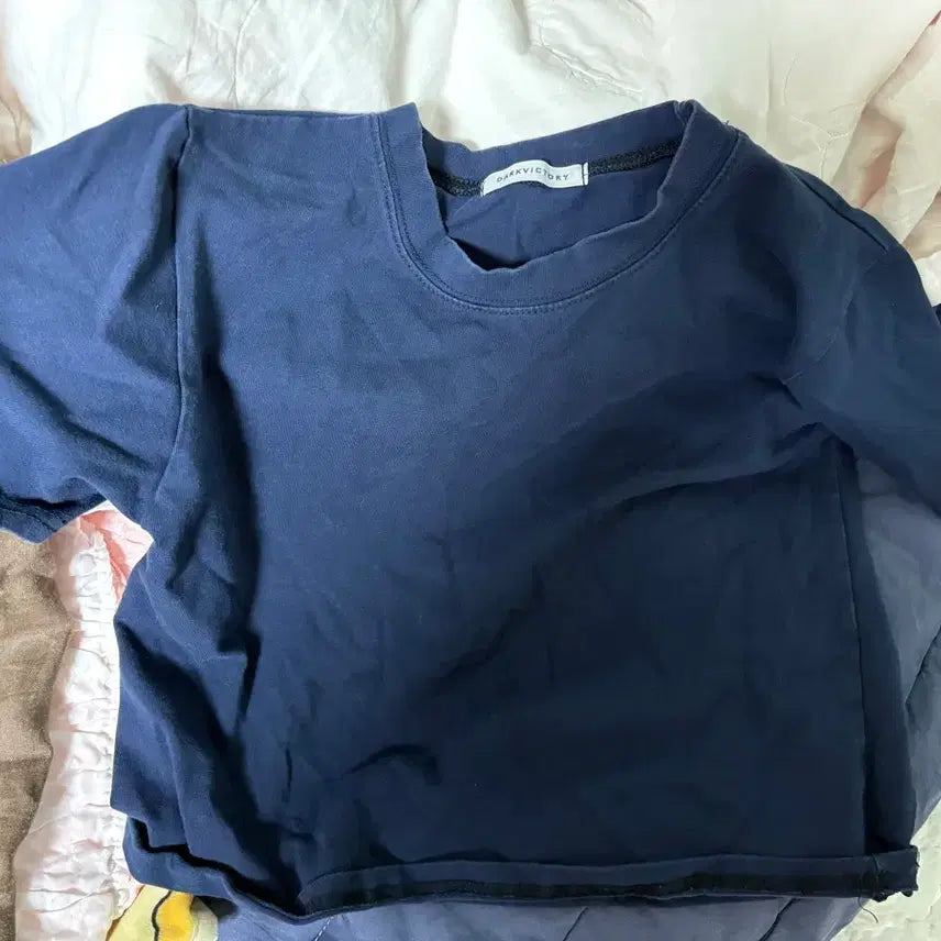 [BUNJANG] BUTAVICORY Short Sleeve T-Shirt Navy / BUTAVICORY 반팔 티셔츠 네이비