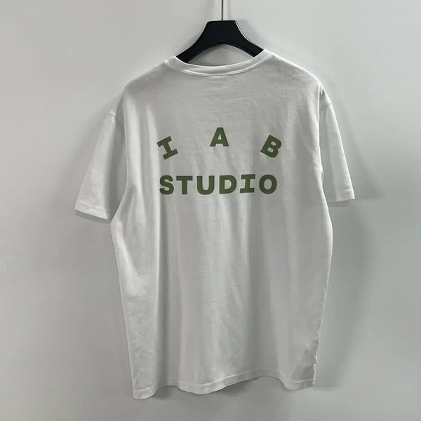 [BUNJANG] Iab Studio Big Logo White T-shirt / 아이앱 스튜디오 빅로고 화이트 반팔티 (on.1866)
