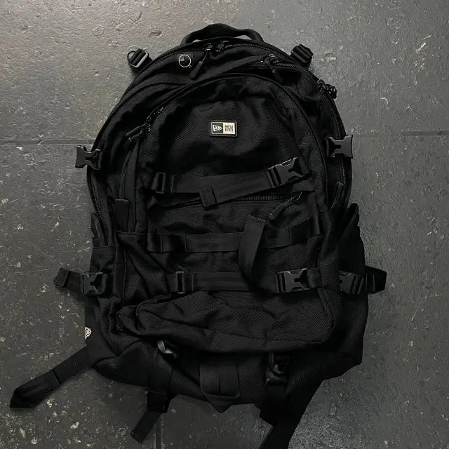 [BUNJANG] New Era Carrier Backpack / 뉴에라 캐리어 백팩