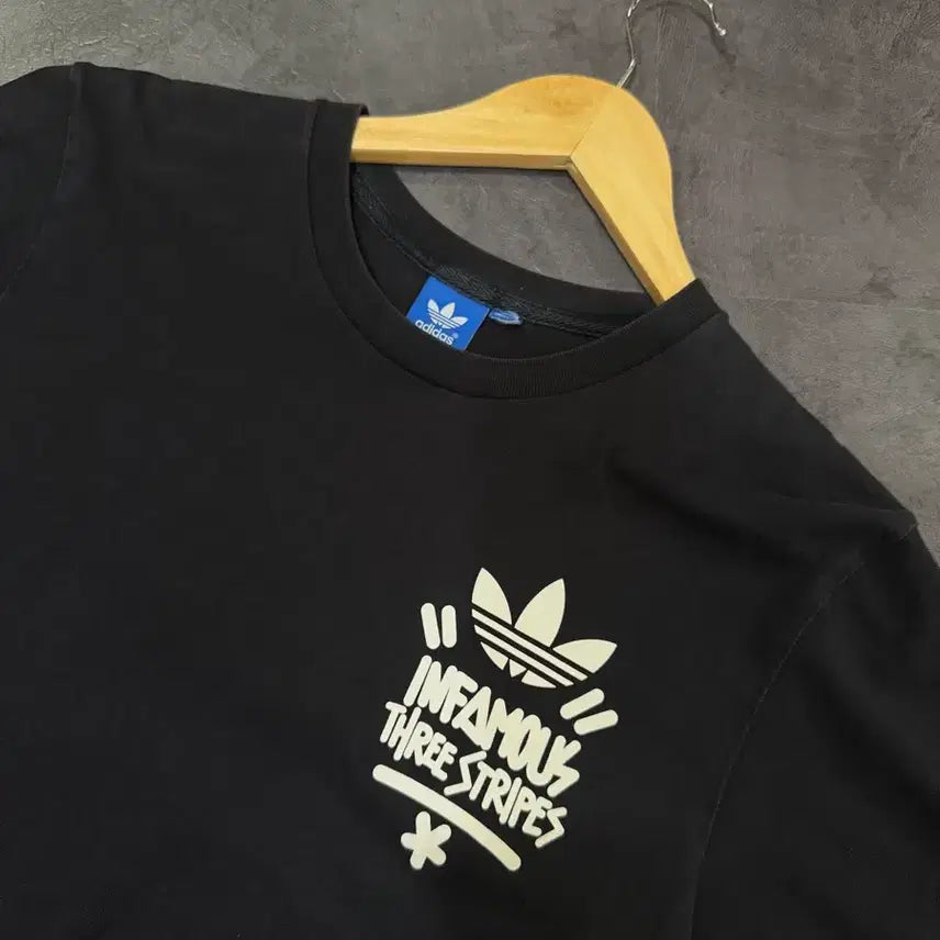 [BUNJANG] Adidas Graphic Short Sleeve T-Shirt Black / 아디다스 그래픽 반팔 티셔츠 블랙