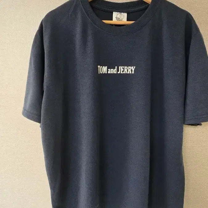 [BUNJANG] Tom and Jerry Cobalt Blue Short Sleeve T-Shirt / 톰과 제리 반팔 티셔츠 (코발트블루)