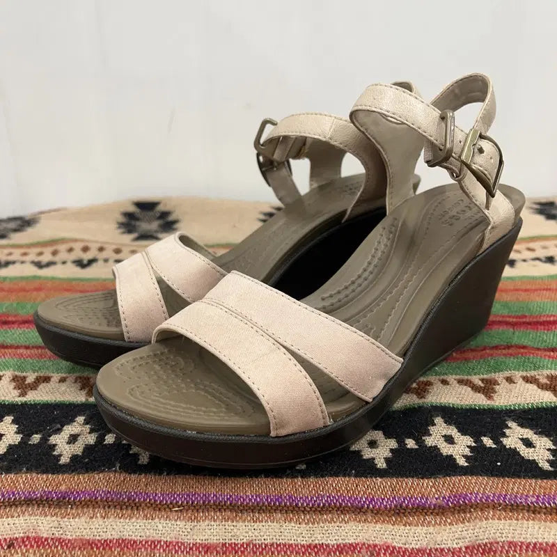 [BUNJANG] Crocs Ray-Wedge 2 Ankle Sandals / 크록스 레이웨지 2 앵클 샌들 W7 X03135