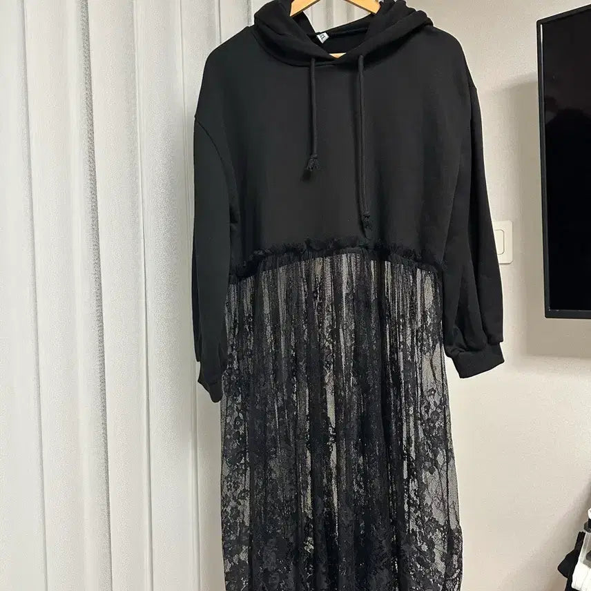 [BUNJANG] Lace Hood Layered Dress / 레이스 후드 원핏 레이어드템