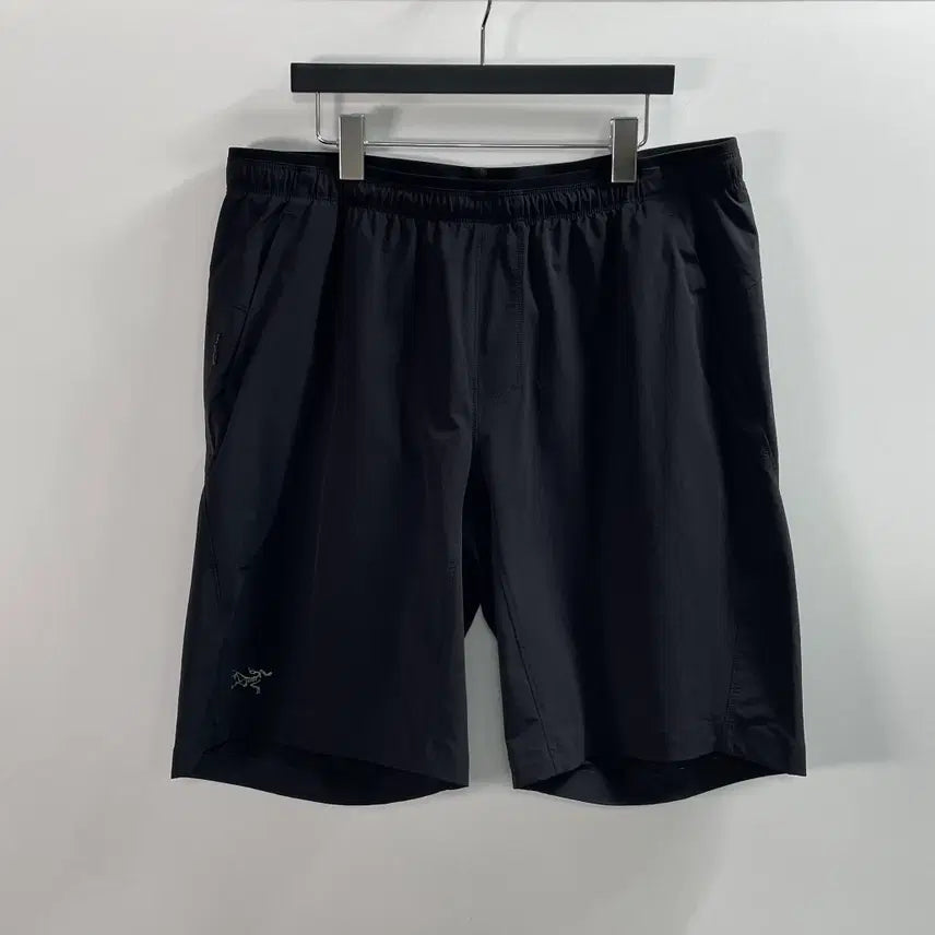 [BUNJANG] Arc'teryx Incendo 9 Black Shorts / 아크테릭스 인센도 9 블랙 반바지 (onp.73)