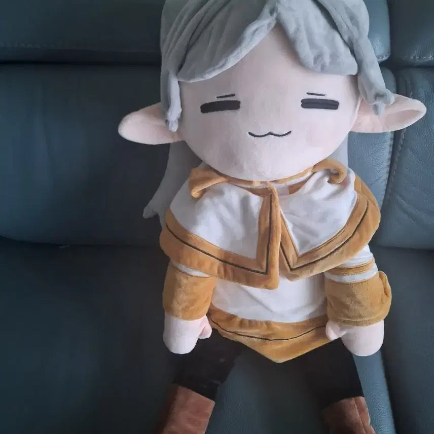 [BUNJANG] Frieren: Beyond Journey's End Frieren Plush / 장송의 프리렌 인형 입니당