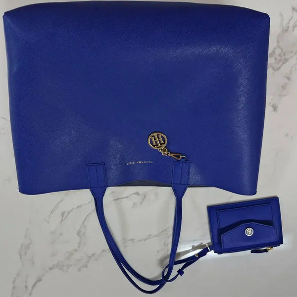 [BUNJANG] Tommy Hilfiger Reversible Saffiano Leather Tote Bag with Cardholder and Charm / 타미힐피거 양면 사피아노 가죽 토트백 (카드지갑, 참장식 포함)
