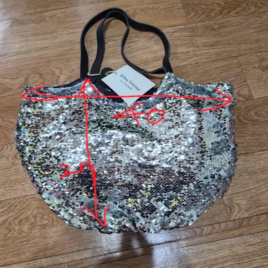 [BUNJANG] Ellsa Veroni Silver Sequin Shoulder Bag / Shopper Bag / 엘사베로니 실버 스팽글 숄더백 / 쇼퍼백 (새상품 택포함)