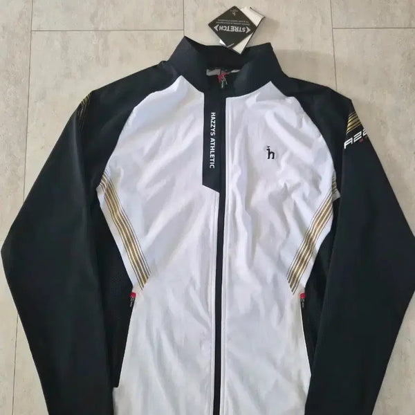 [BUNJANG] Hazzys Athletic White/Black Functional Zip-Up Jacket Size 100 / 헤지스 애슬레틱 화이트/블랙 기능성 집업 재킷 100