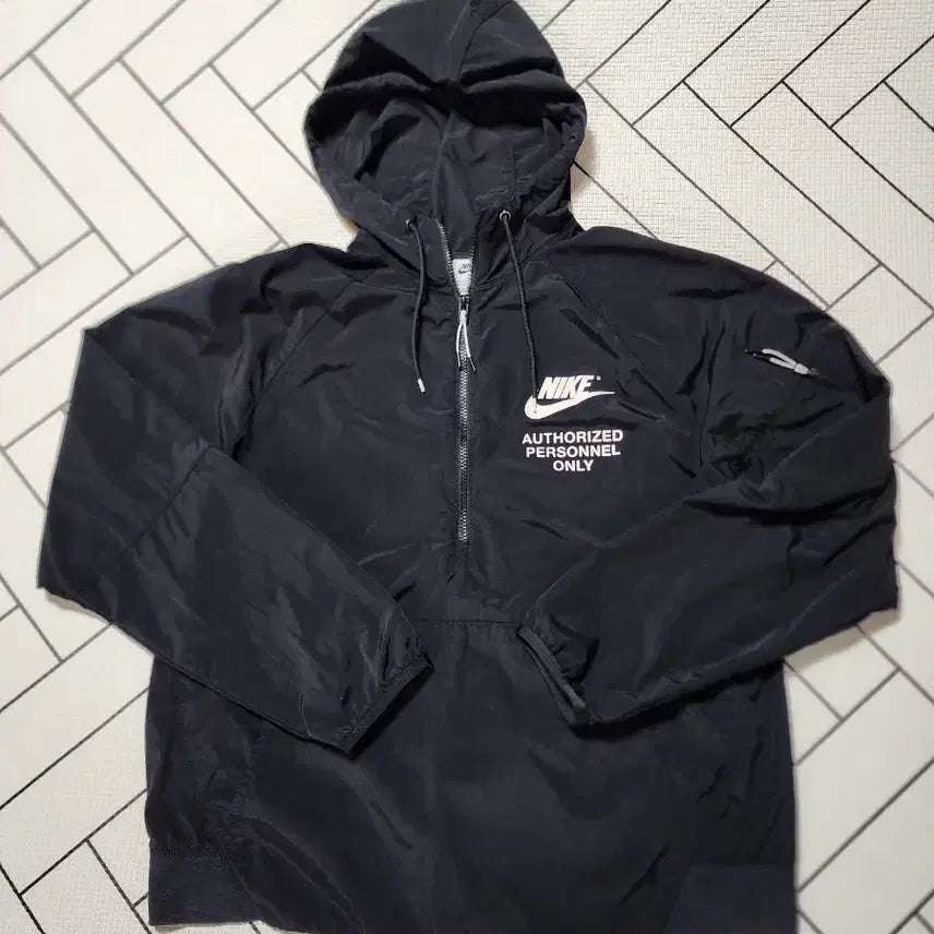 [BUNJANG] Nike Woven Unlined Anorak Windbreaker Size 100 / 나이키우븐언라인드아노락바람막이(100)