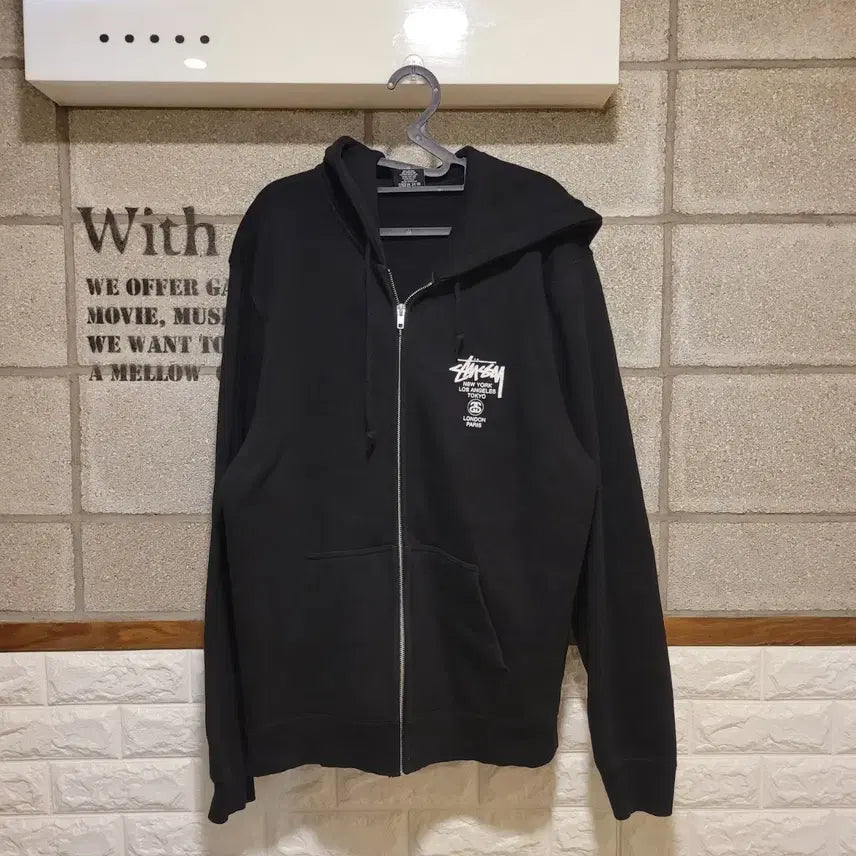 [BUNJANG] Stussy World Tour Hoodie / 스투시 월드투어 후드집업 M
