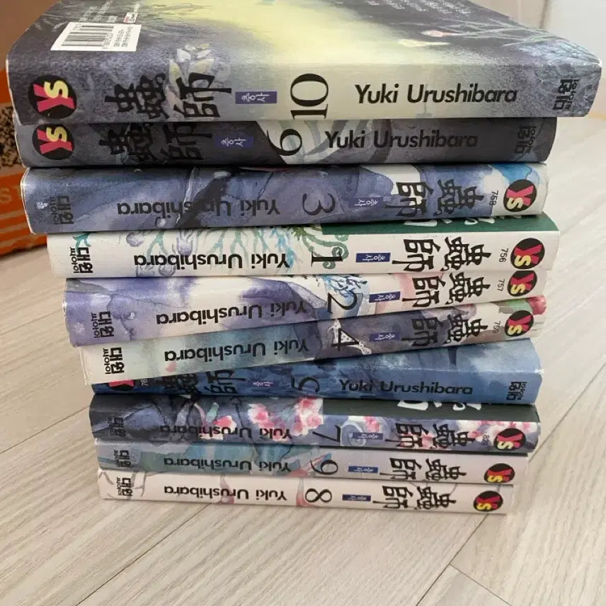 [BUNJANG] Mushishi Manga Complete Set Volumes 1-10 (First Edition) / 만화책 충사 1-10 전권 소장용 구판