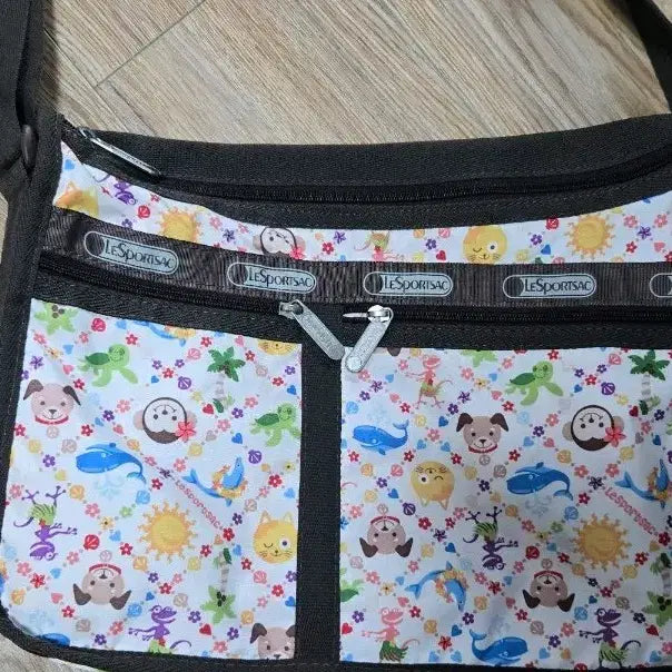 [BUNJANG] LeSportsac Animal Pattern Crossbody Bag / 레스포삭백