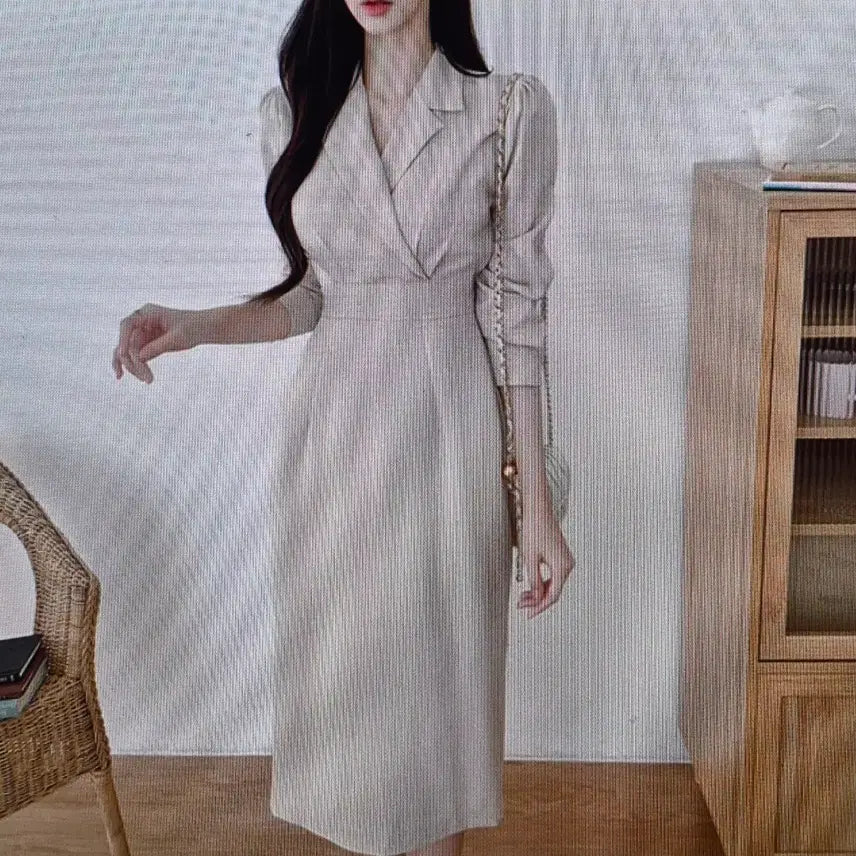 [BUNJANG] Retro V-Neck Midi Dress (3 Colors) / (해외배송)복고풍 브이넥 원피스 3컬러