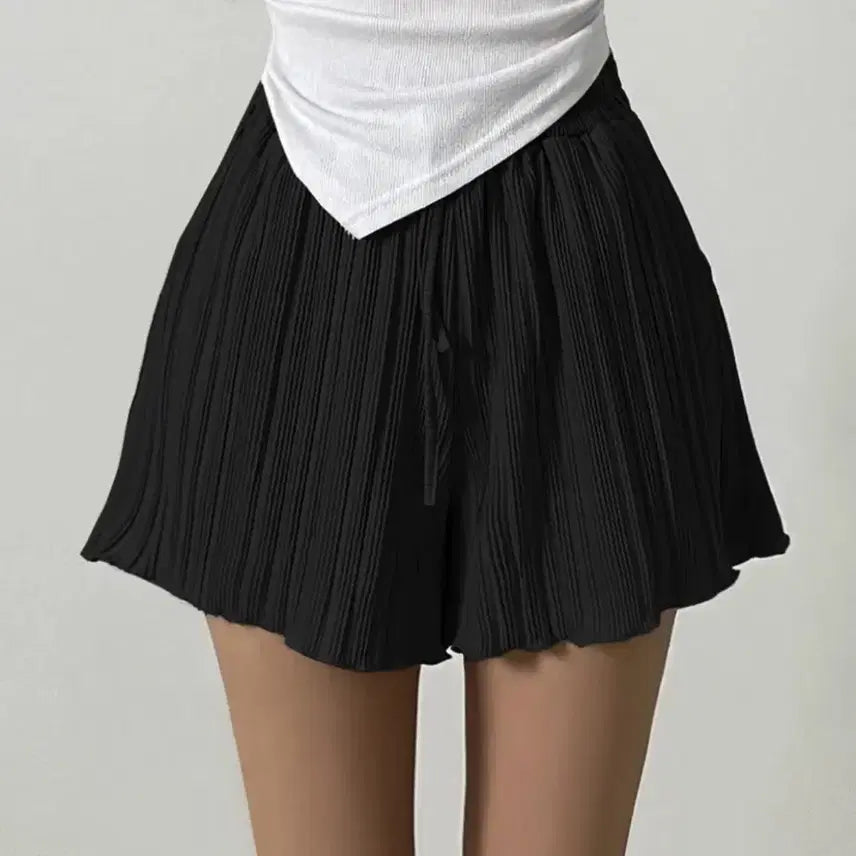[BUNJANG] Pleated Shorts (Black/Beige) / 플리츠 숏팬츠 (블랙/베이지)새상품