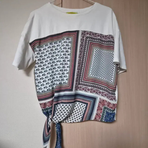 [BUNJANG] Patterned Blouse / 패턴 블라우스 55 66