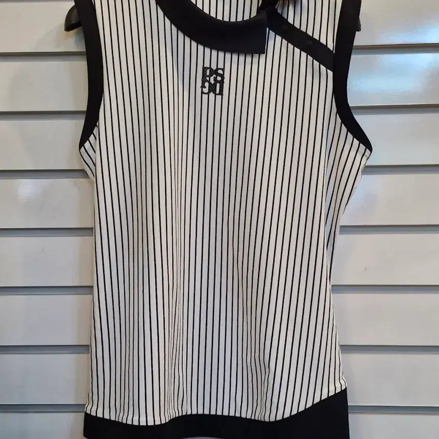 [BUNJANG] Women's Sleeveless Golf Apparel / 여성골프의류