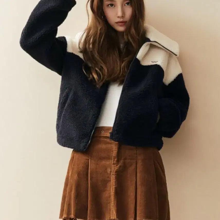 [BUNJANG] Guess Suzy Fleece Jacket Navy / 수지 게스 뽀글이 네이비
