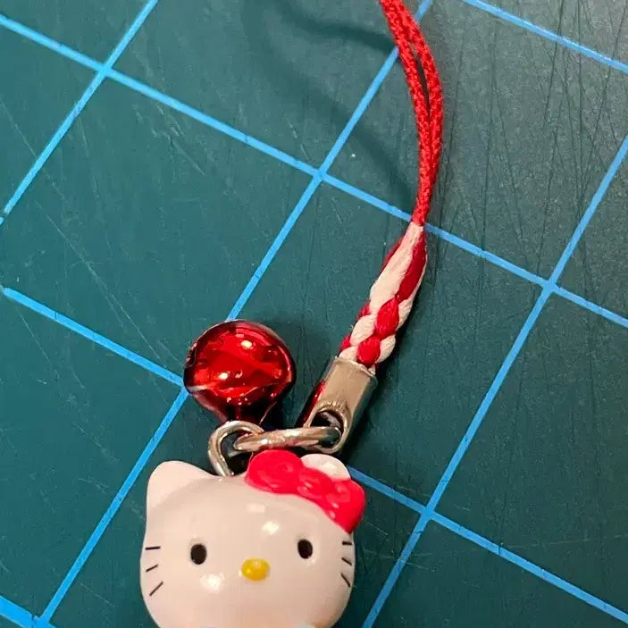 [BUNJANG] Classic Kitty Backpack Charm / 고전 키티 백팩 방울 키링