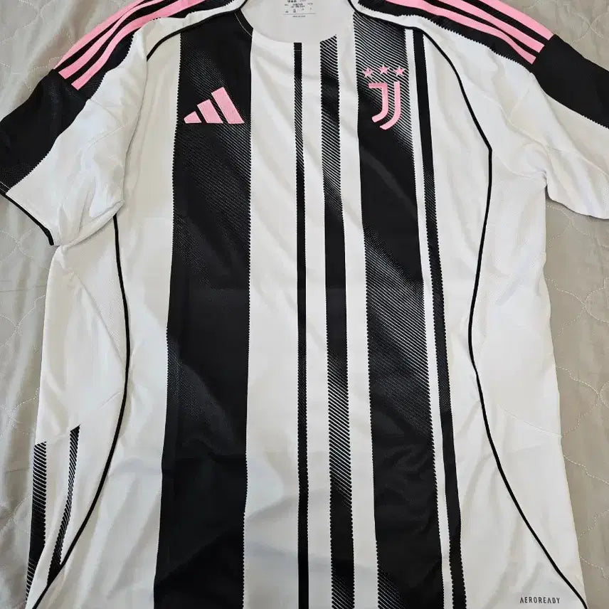 [BUNJANG] Adidas Juventus 25/26 Home Jersey XL / 아디다스 유벤투스 2526 홈 저지 2xl