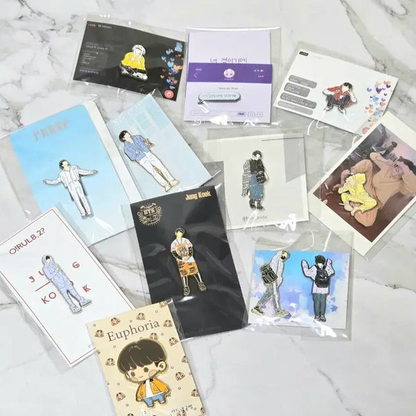 [BUNJANG] BTS Jungkook Badge Bundle Set / 방탄 BTS 정국 뱃지 원가이하 일괄양도