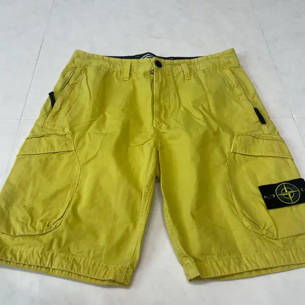 [BUNJANG] Stone Island Bermuda Shorts Yellow / 스톤아일랜드 버뮤다 반바지
