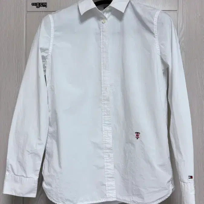 [BUNJANG] Tommy Hilfiger Women's White Signature Tape Regular Fit Shirt Size 6 (S-M) / (여성 S-M) 타미힐피거 여성 화이트 셔츠 (6사이즈)
