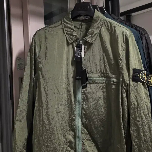 [BUNJANG] Stone Island Nylon Metal ECONYL Overshirt Olive Green XL / 스톤 아일랜드 나일론 메탈 에코닐 오버셔츠 올리브 그린 새상품 국내판 XL