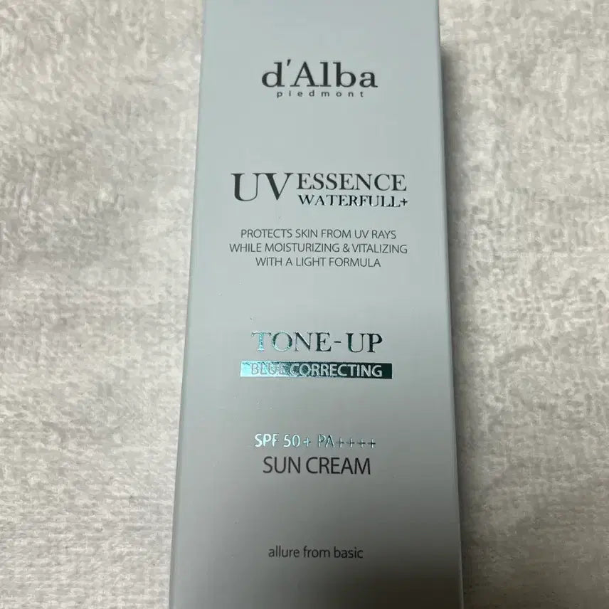 [BUNJANG] D'Alba Waterful Tone-Up Sun Cream (Blue) / (새상품)달바 워터풀 톤업 선크림(블루) 판매합니다