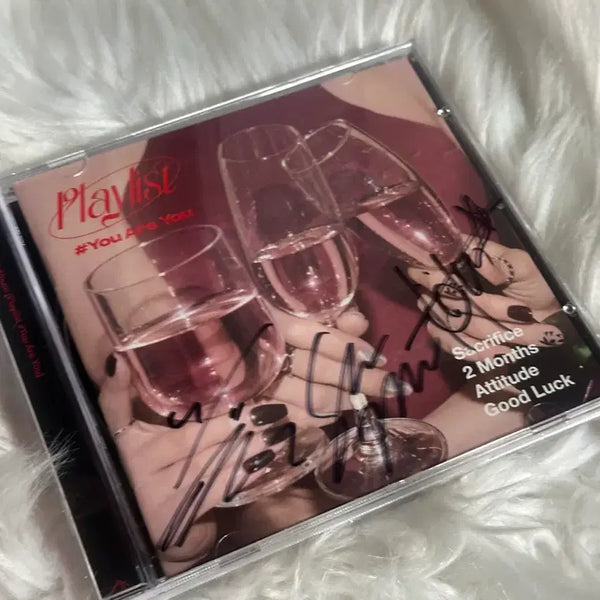 [BUNJANG] UAU Signed Album / UAU 친필 싸인 앨범