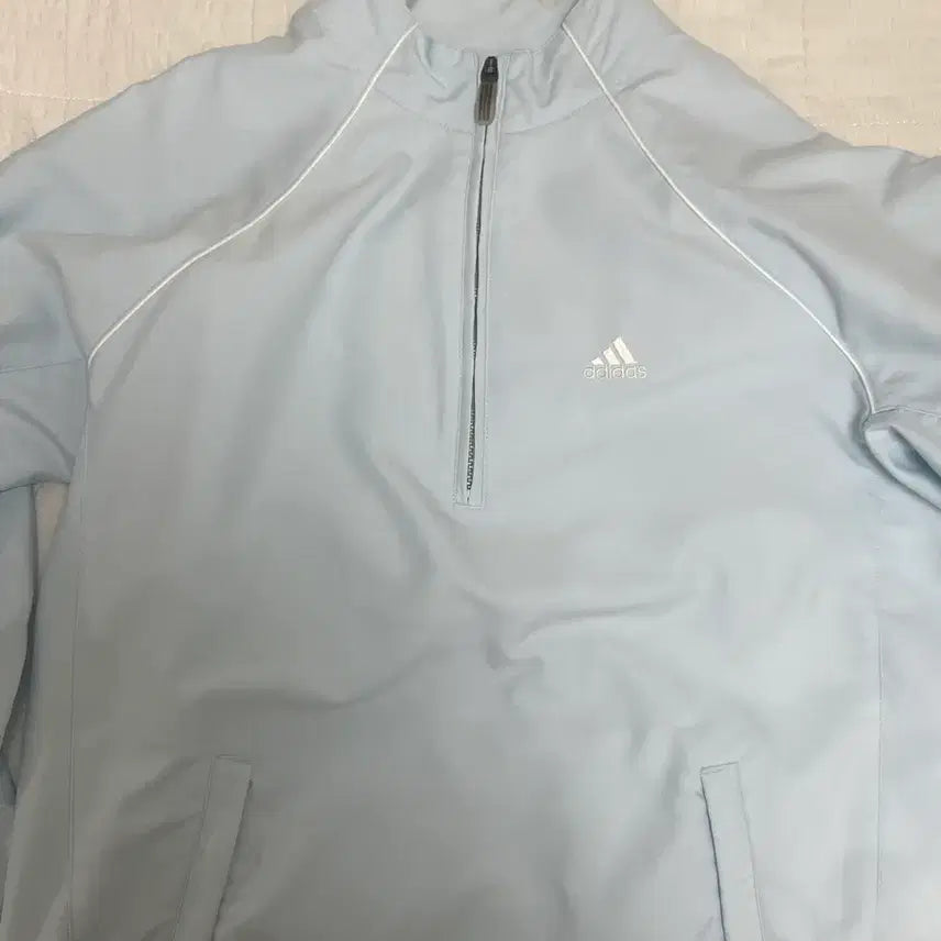[BUNJANG] Adidas Lightweight Windbreaker Jacket Light Blue / 아디다스 바람막이 점퍼 연한 파랑
