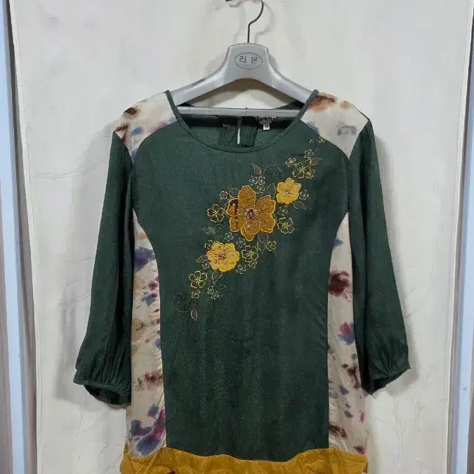 [BUNJANG] Women's Rayon Blouse (Size M-L) / 예쁜인견블라우스(66-77)